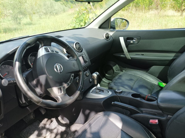 nissan-qashqai-2-benzigaz-automat-big-0