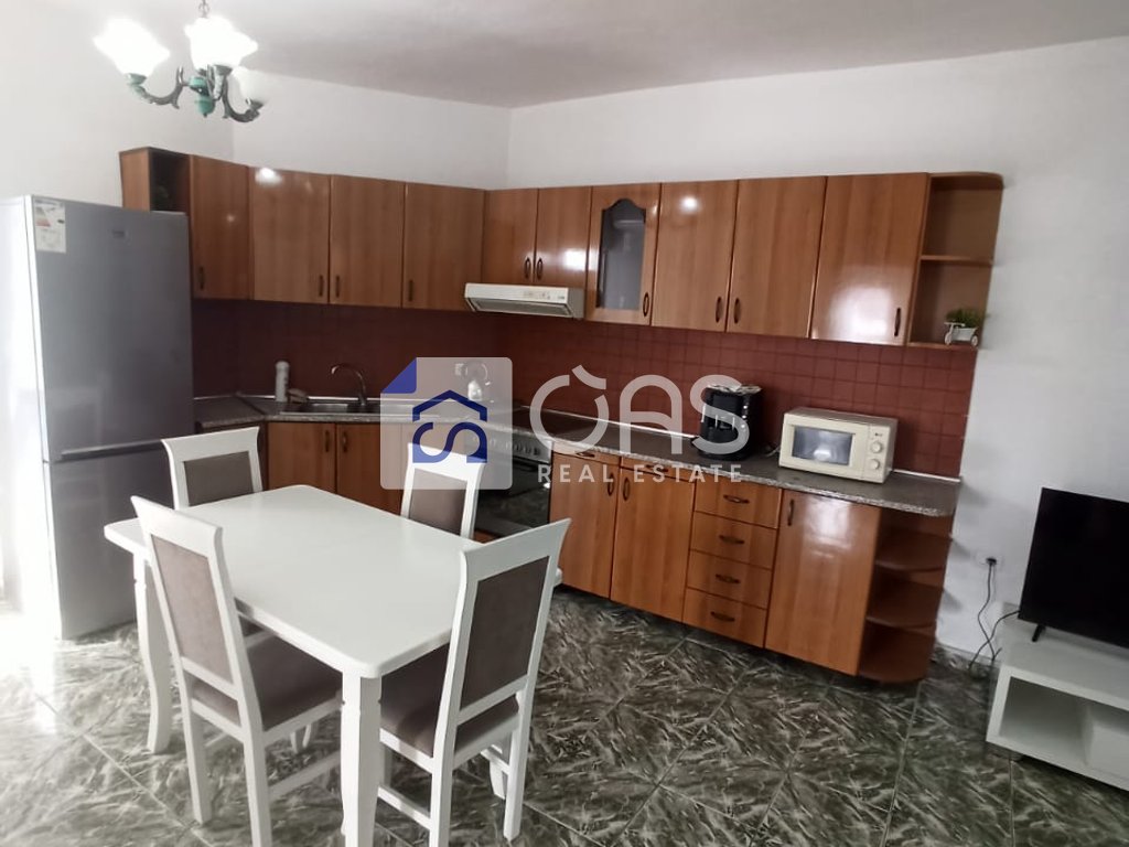 Jepet apartament me qera 2+1 Don Bosko