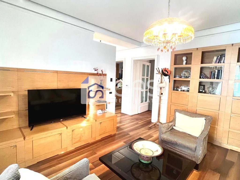 Jepet apartament me qera 1+1 Shkolla Kuqe