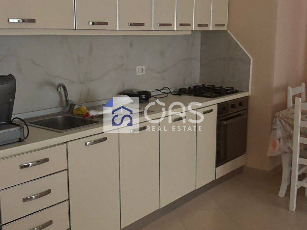 Shitet apartament 2+1 Ne Vlor