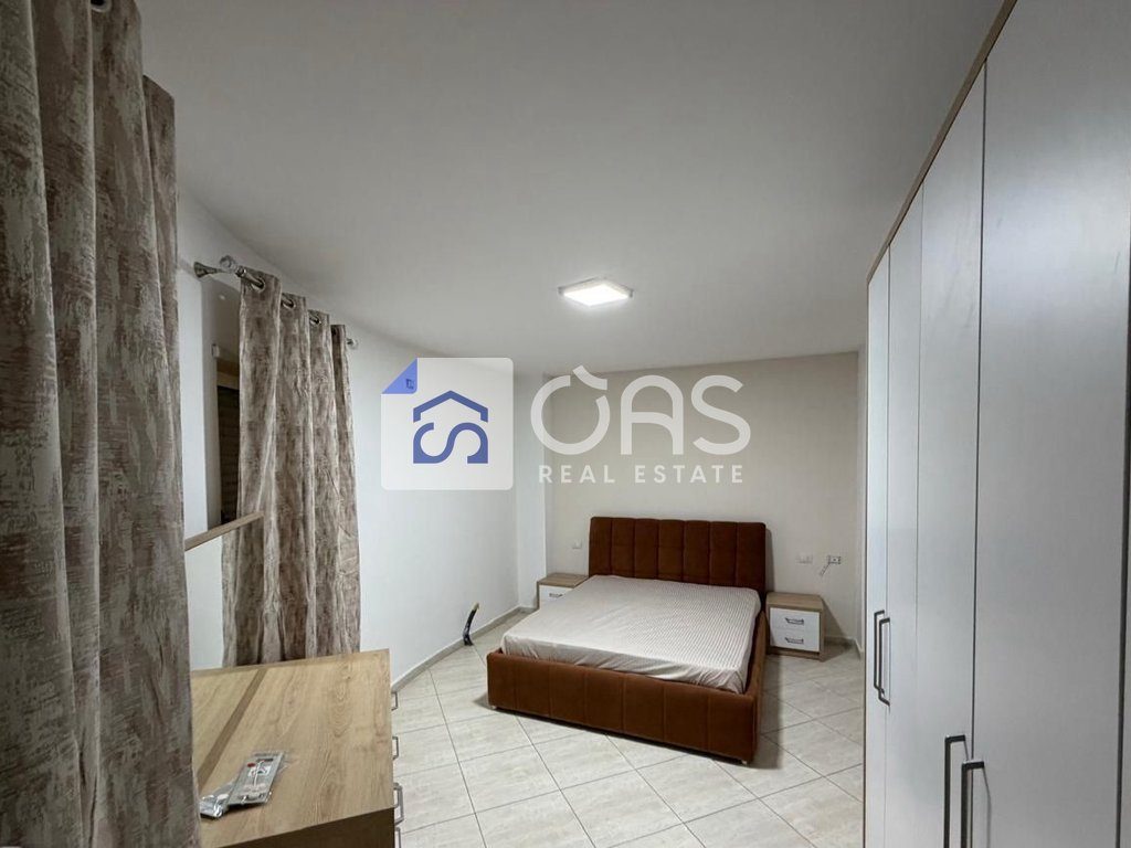 Jepet apartament me qera 1+1 Bulevard i Ri