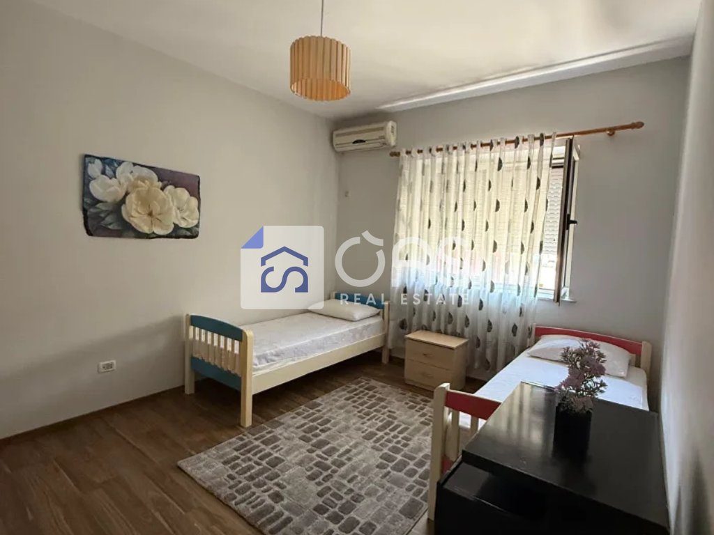 Jepet apartament me qera 2+1 Don Bosko