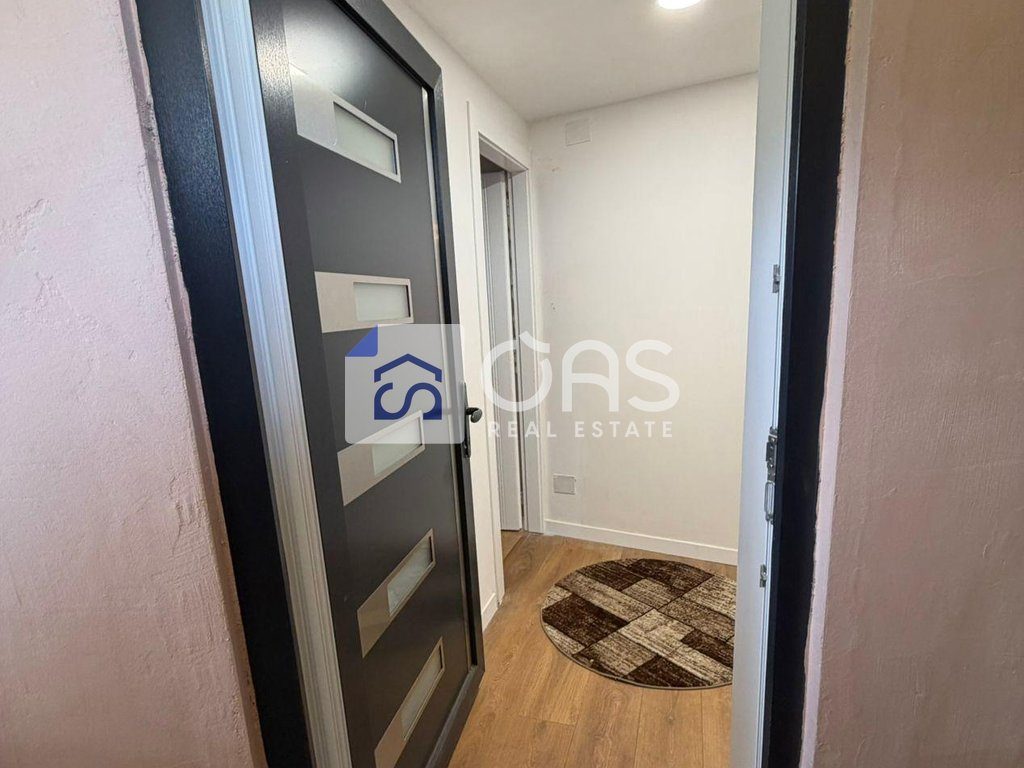 Jepet apartament me qera 1+1 Marteniteti i Ri