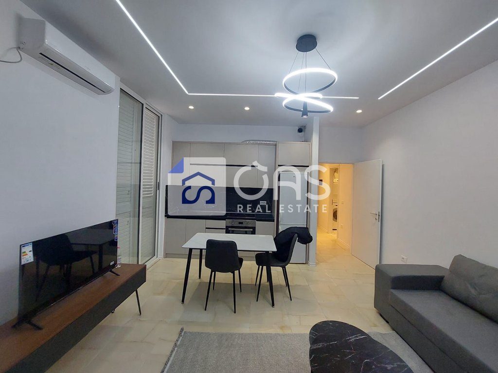 Jepet apartament me qera 1+1 Kodra e Diellit