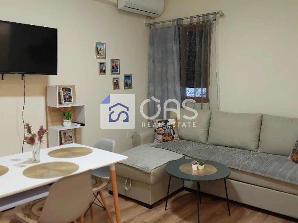 Jepet apartament me qera 1+1 Myslym Shyri