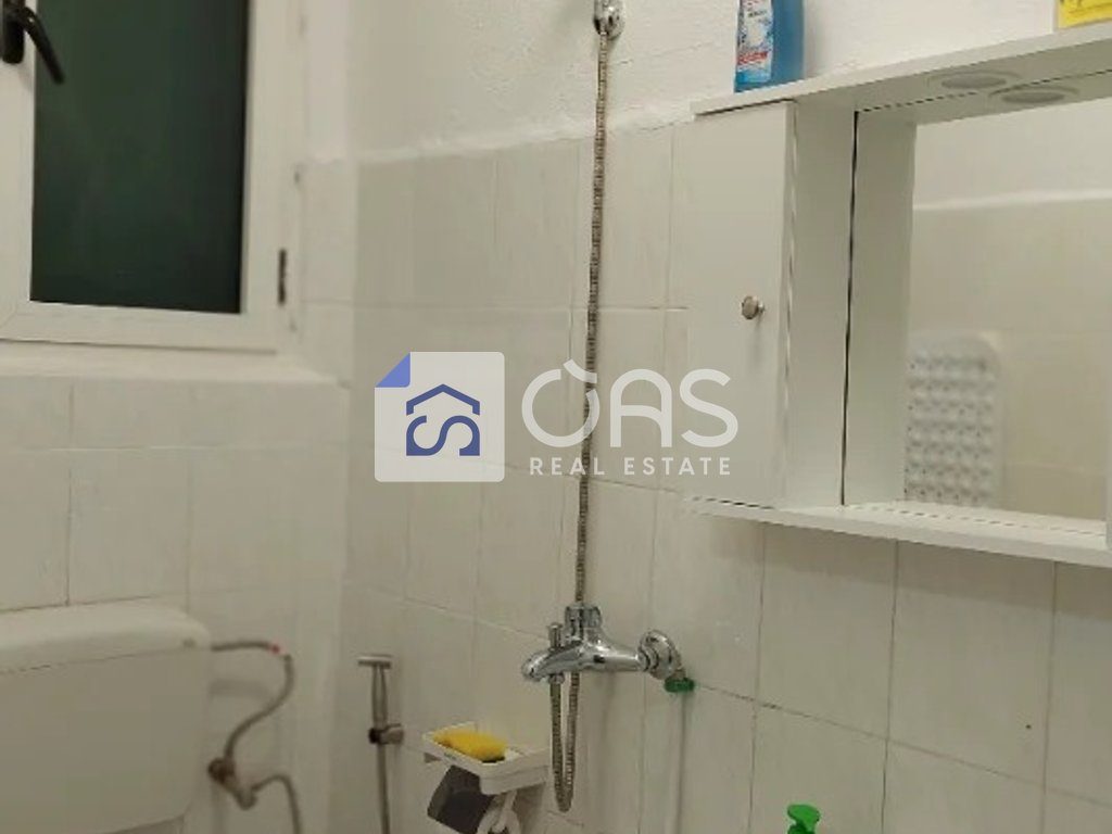 Jepet apartament me qera 1+1 Myslym Shyri