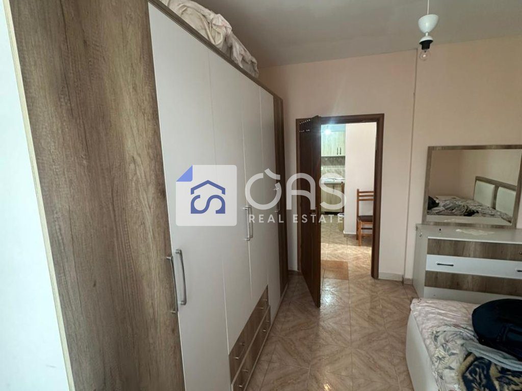 Jepet apartament me qera 1+1 Vasil Shanto