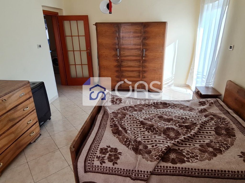 Jepet apartament me qera 2+1 Pazari Ri