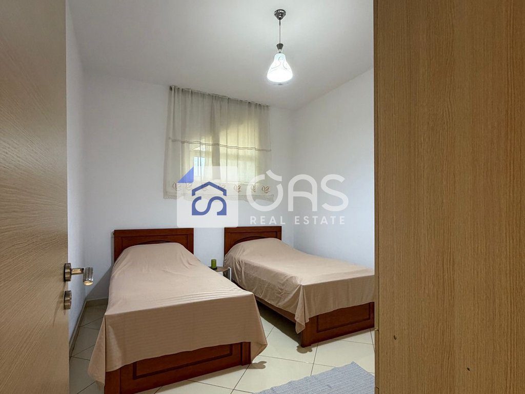 Jepet apartament me qera 1+1 5 Maj