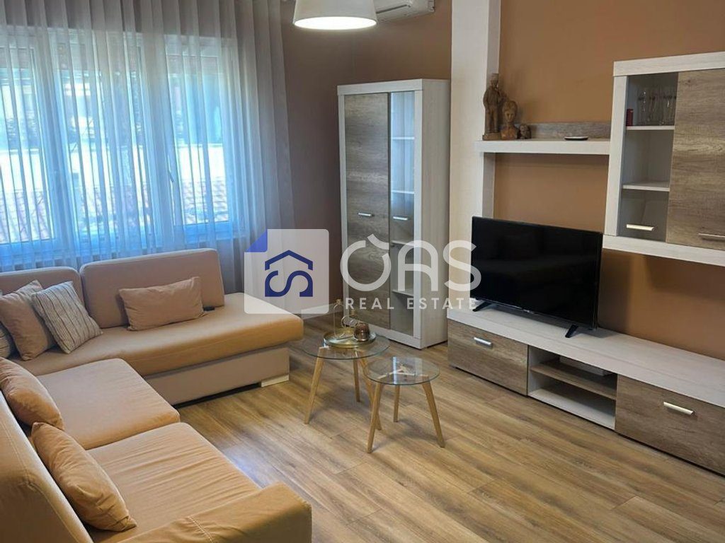 Jepet apartament me qera 2+1 Kopshtit Zologjik