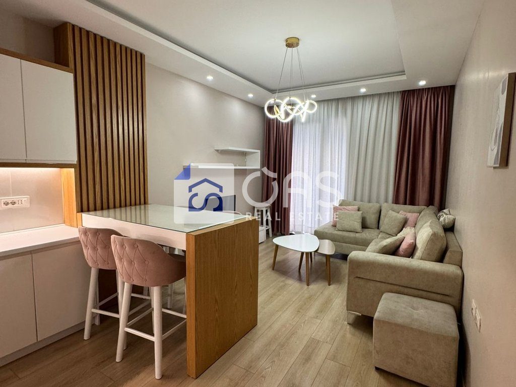 Jepet me qera apartament 2+1+2 Casa Italia