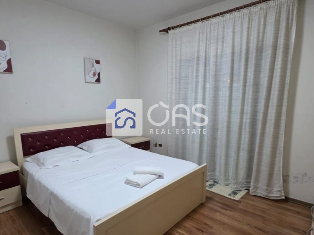 Jepet apartament me qera 1+1 Rruga E Elbasanit