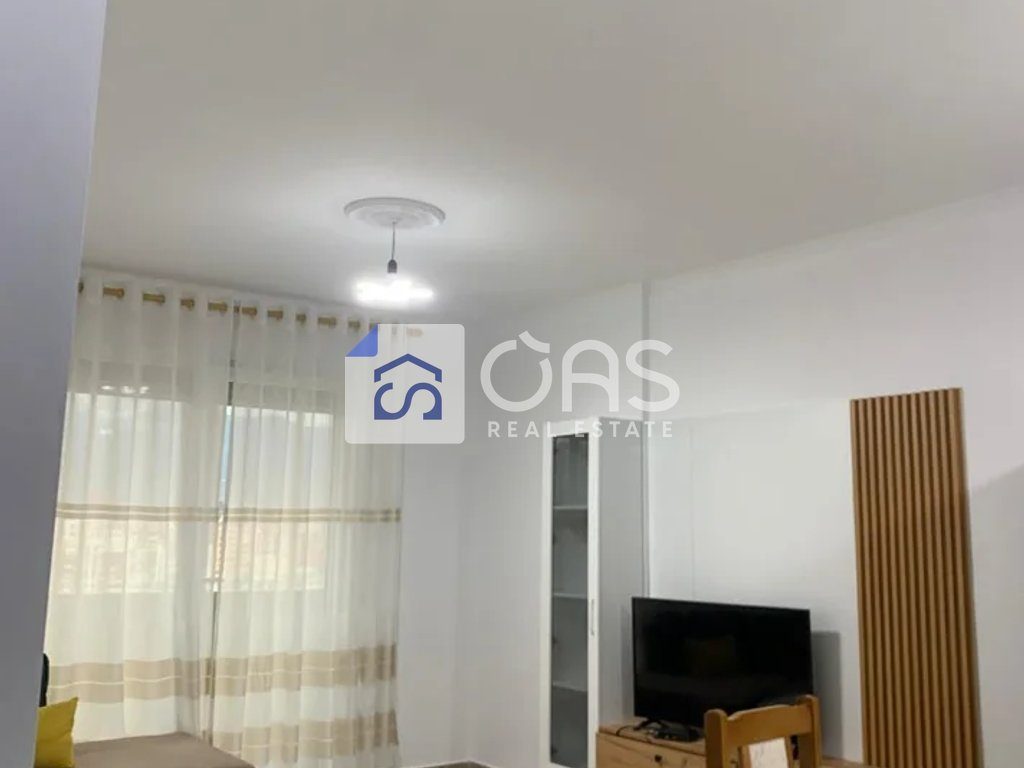 Jepet apartament me qera 1+1 Pallati Me Shigjeta