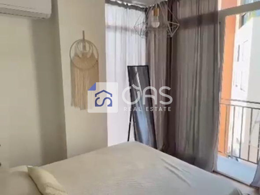 Jepet 2 apartament me qera 1+1 Rruga E Durrsit