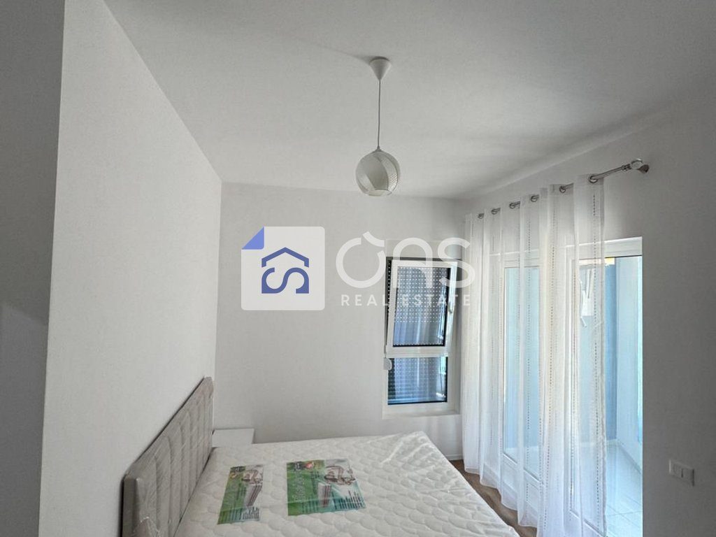 Jepet apartament me qera 1+1 ne Ali Demi