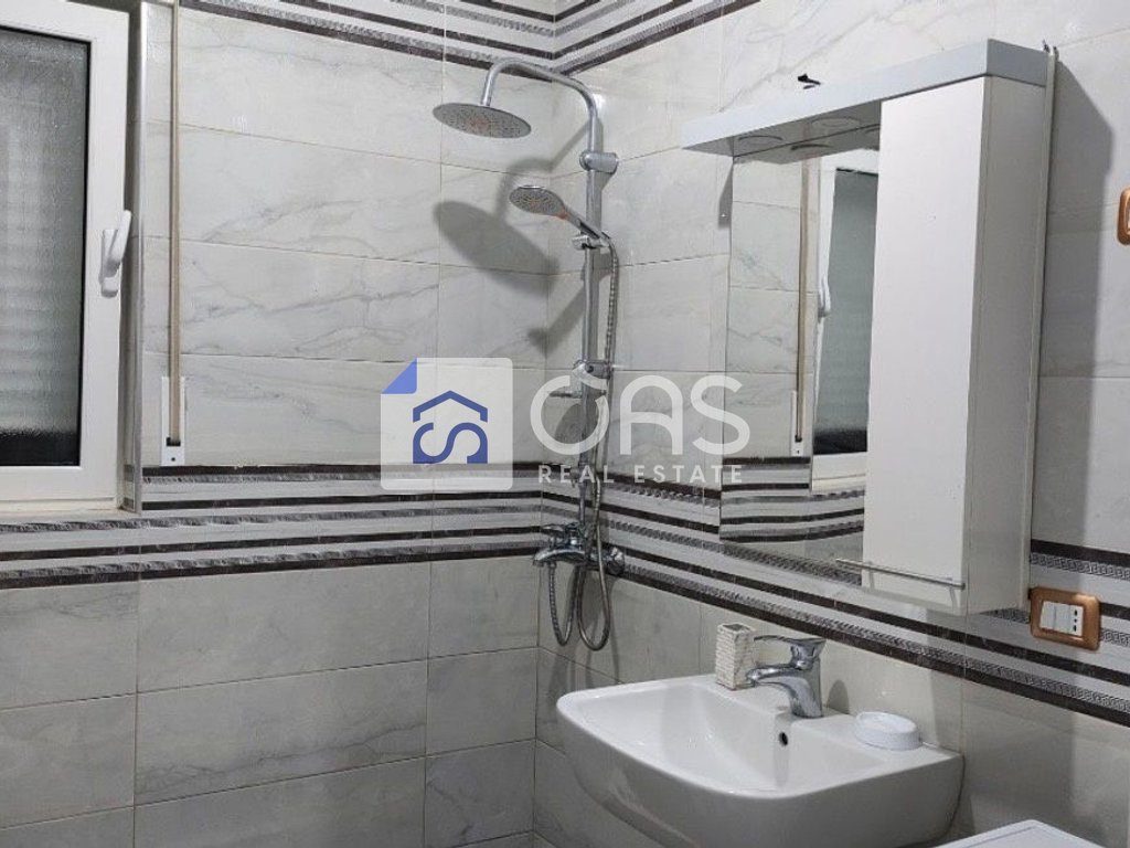 Jepet apartament me qera 2+1 Kopshti Botanik