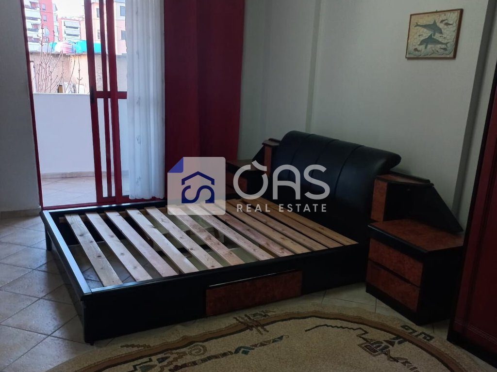 Jepet apartament me qera 1+1 Pallati Me Shigjeta