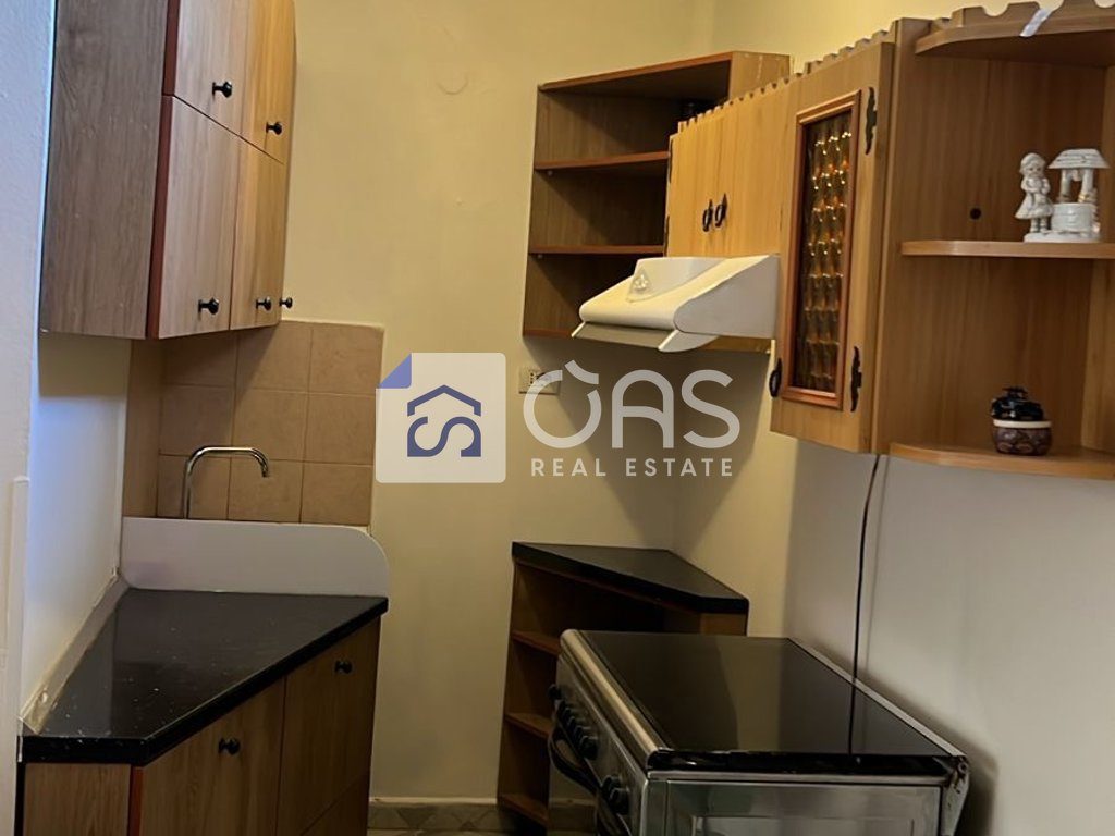 Jepet apartament me qera 1+1 Myslym Shyri