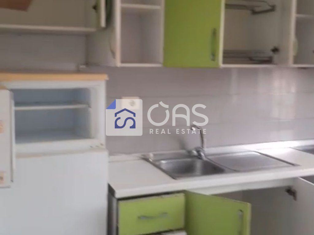 Jepet apartament me qera 1+1 Kombinat