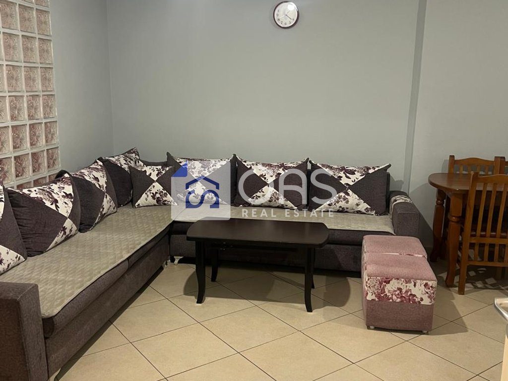 Jepet apartament me qera 1+1 Kthesa E Kamzes