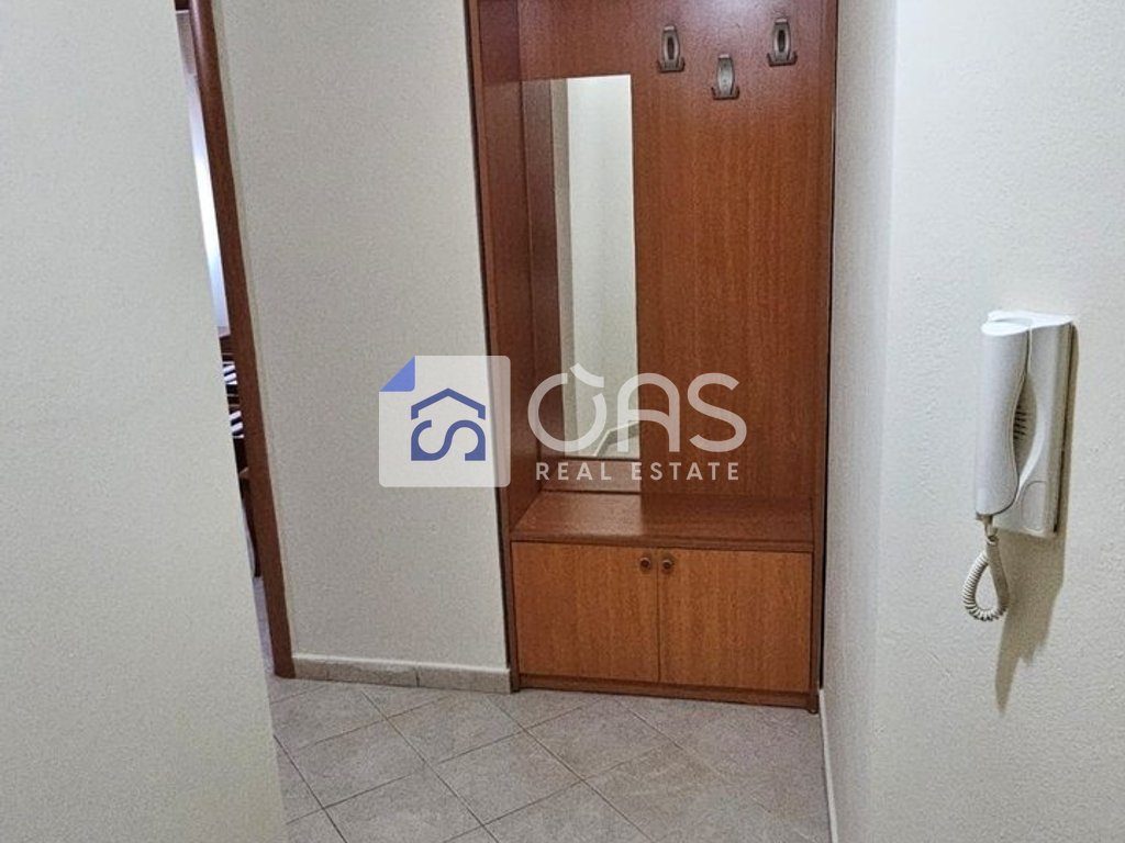 Jepet apartament me qera 1+1 Rruga Dibres