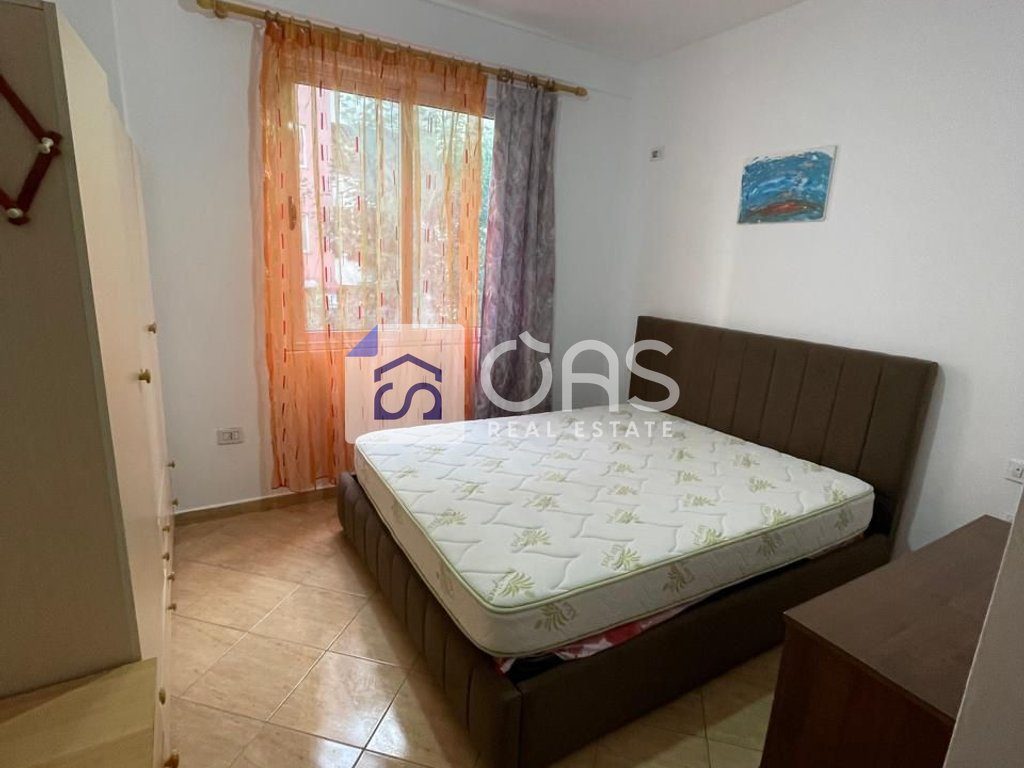 Jepet apartament me qera 1+1 Yzbreisht