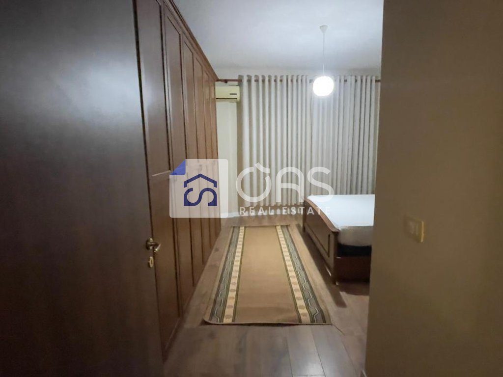 Jepet apartment me qera 2+1 Bulevard I Ri