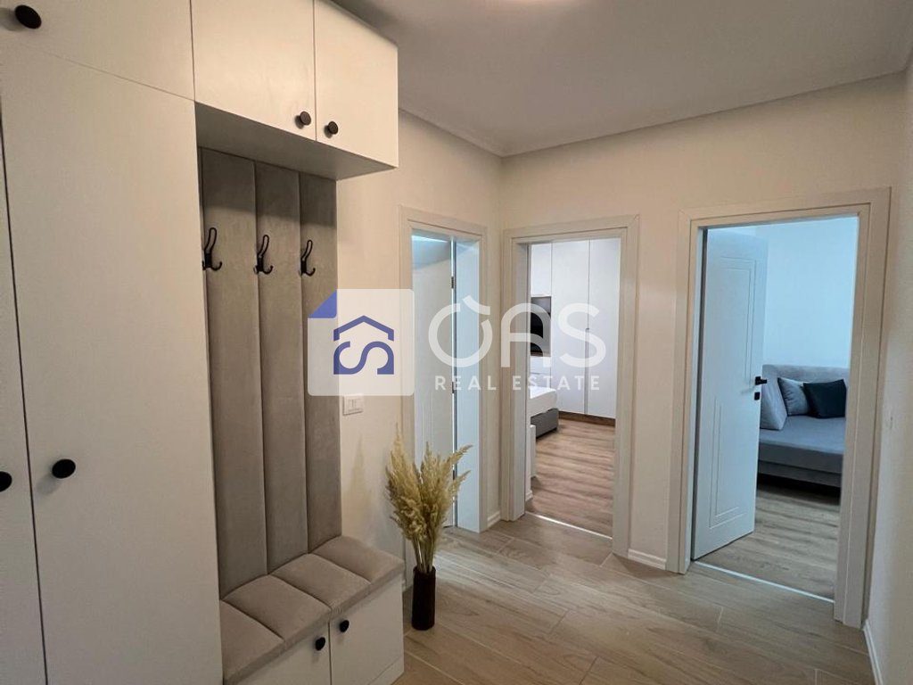 Jepet apartament me qera 2+1 Komuna Parisit