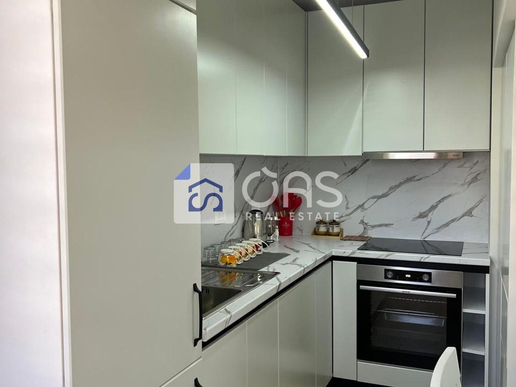 Jepet apartament me qera 2+1 Komuna Parisit