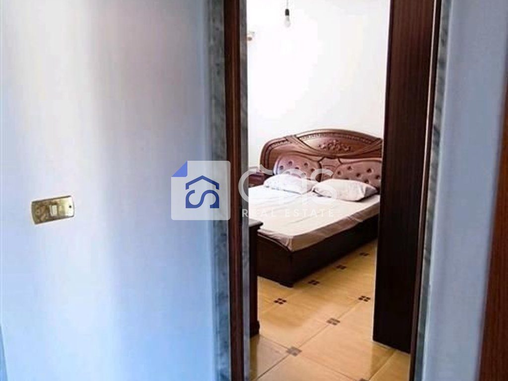 Jepet apartament me qera 1+1 Bllok