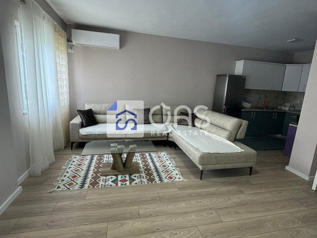 Jepet apartament me qera 2+1 Fresk