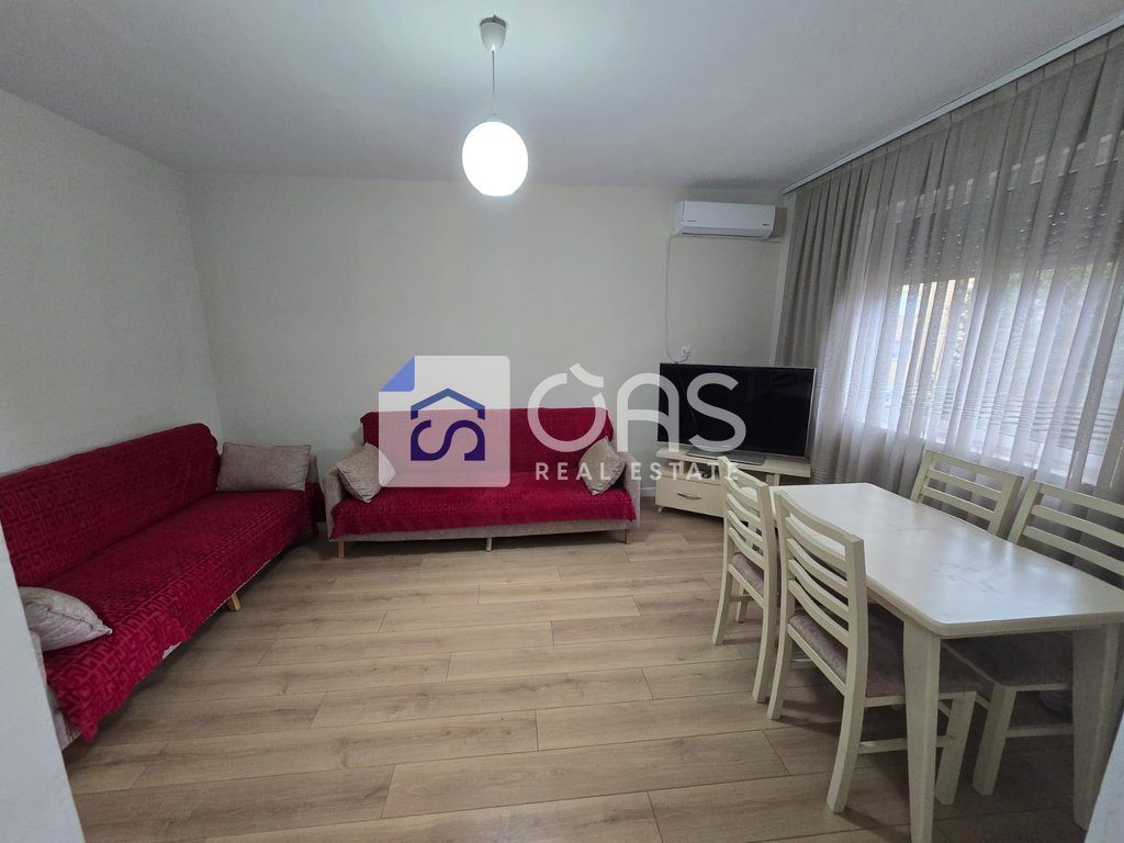 Jepet apartament me qera 1+1 Porcelan