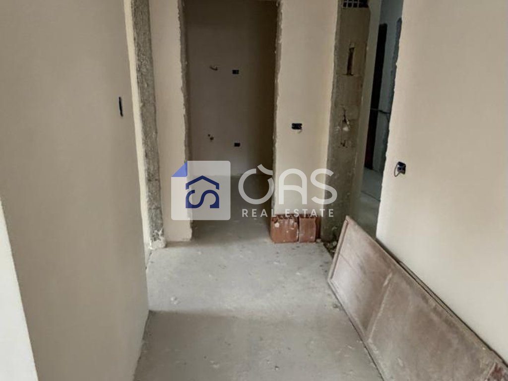 Shitet apartament 2+1 ne Ali Demi