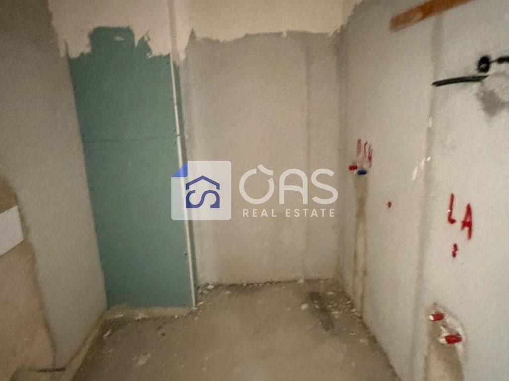 Shitet apartament 2+1 ne Ali Demi