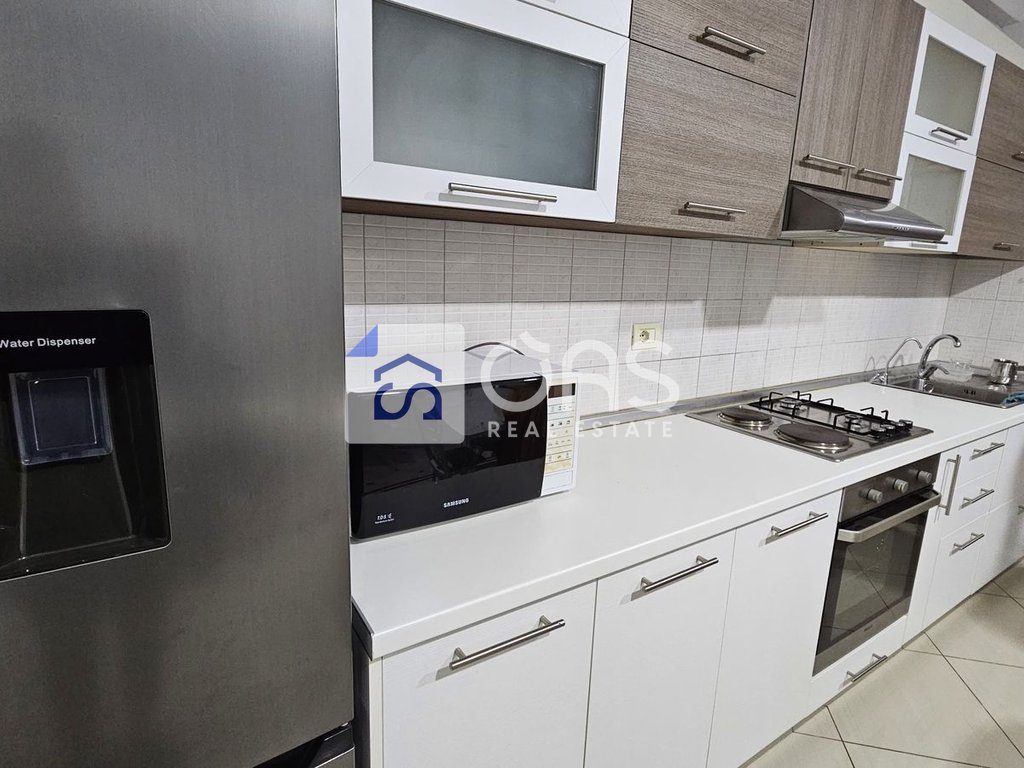 Jepet apartament me qera 1+1 Astir