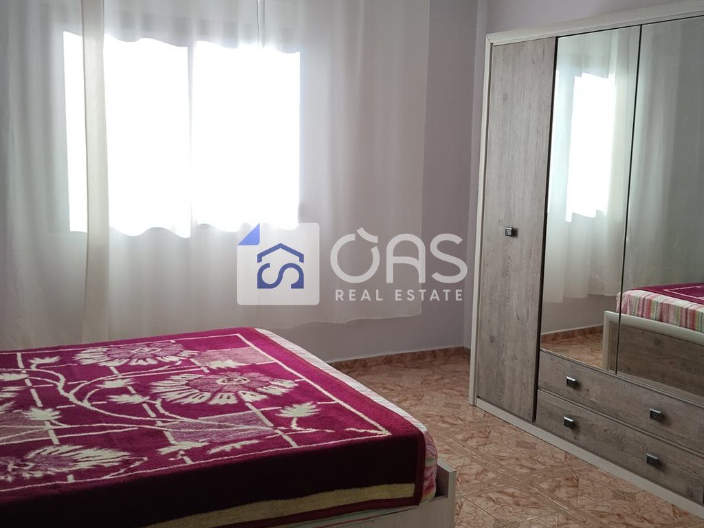 Jepet me qera apartament 2+1 Ali Demi