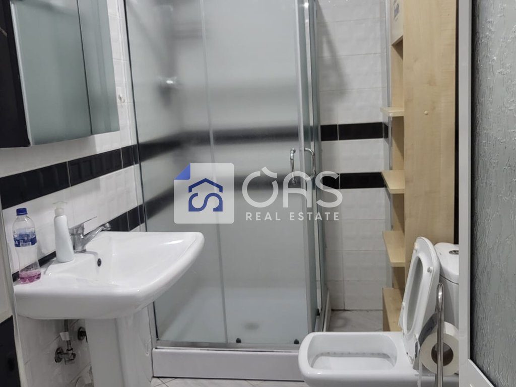 Jepet apartament me qera 2+1 ne fund te rruges Don Bosko
