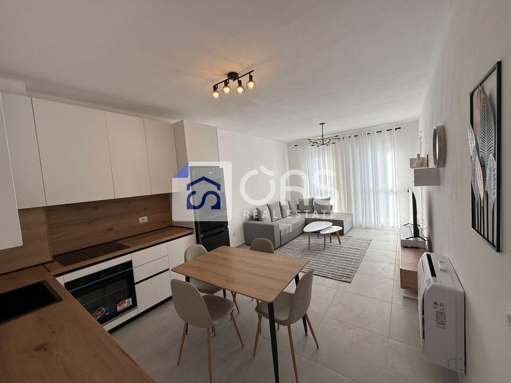Jepet me qera apartament 2+1 te Univers City
