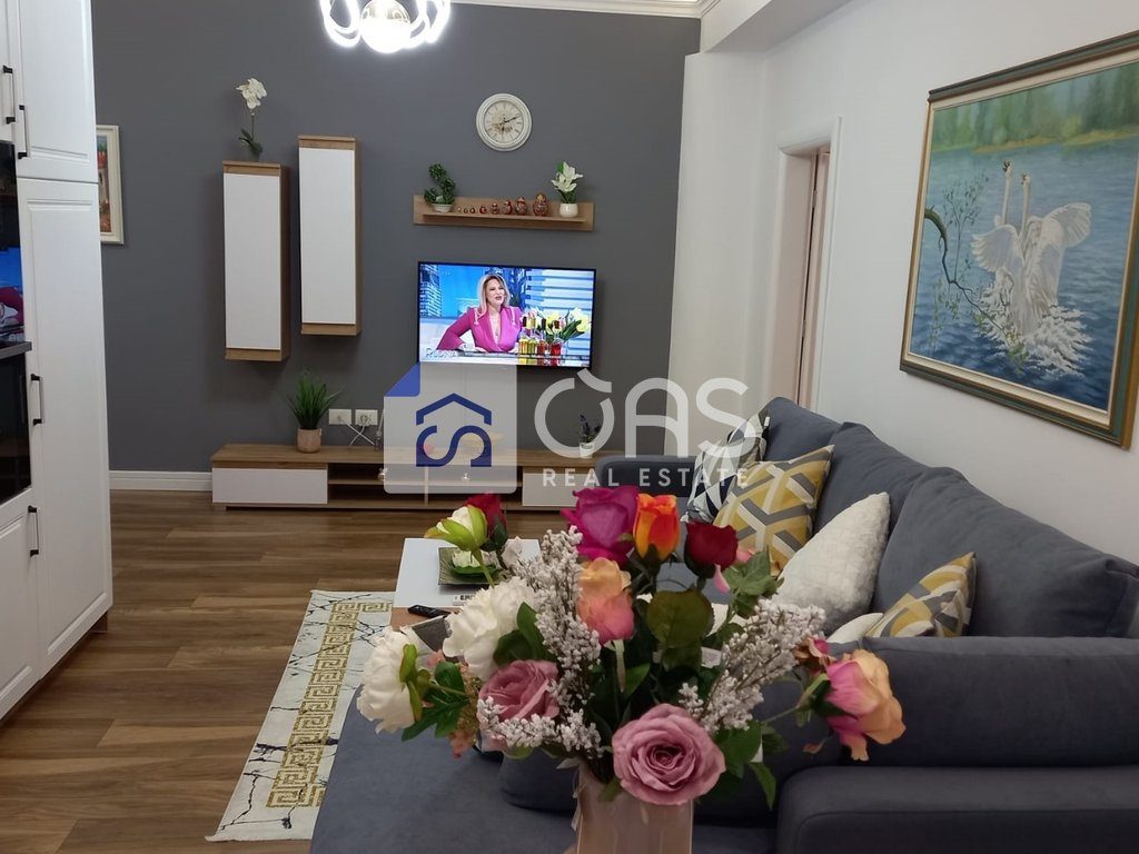 Jepet me qera apartament 1+1 ne Bllok