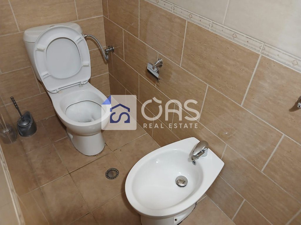 Jepet me qera apartament 2+1 ne Porcelan