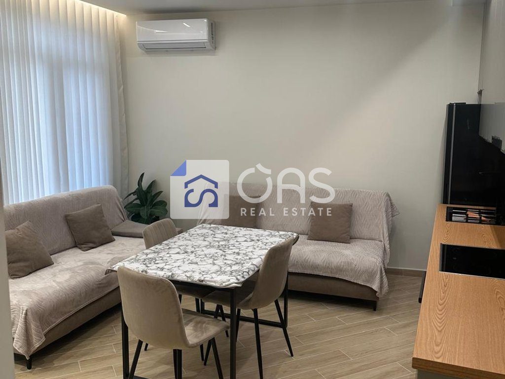 Jepet me qera apartament 1+1 tek Rruga 5 Maji
