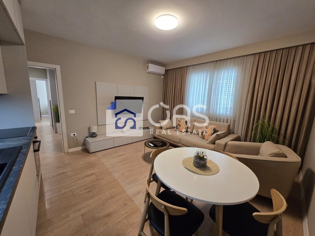 Jepet me qira apartamenti 2+1 Te Rruga e  kavajes
