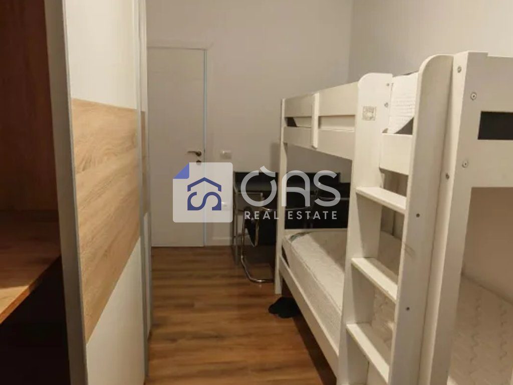 Jepet me qera apartament 2+1+2 Te Komuna e Parisit