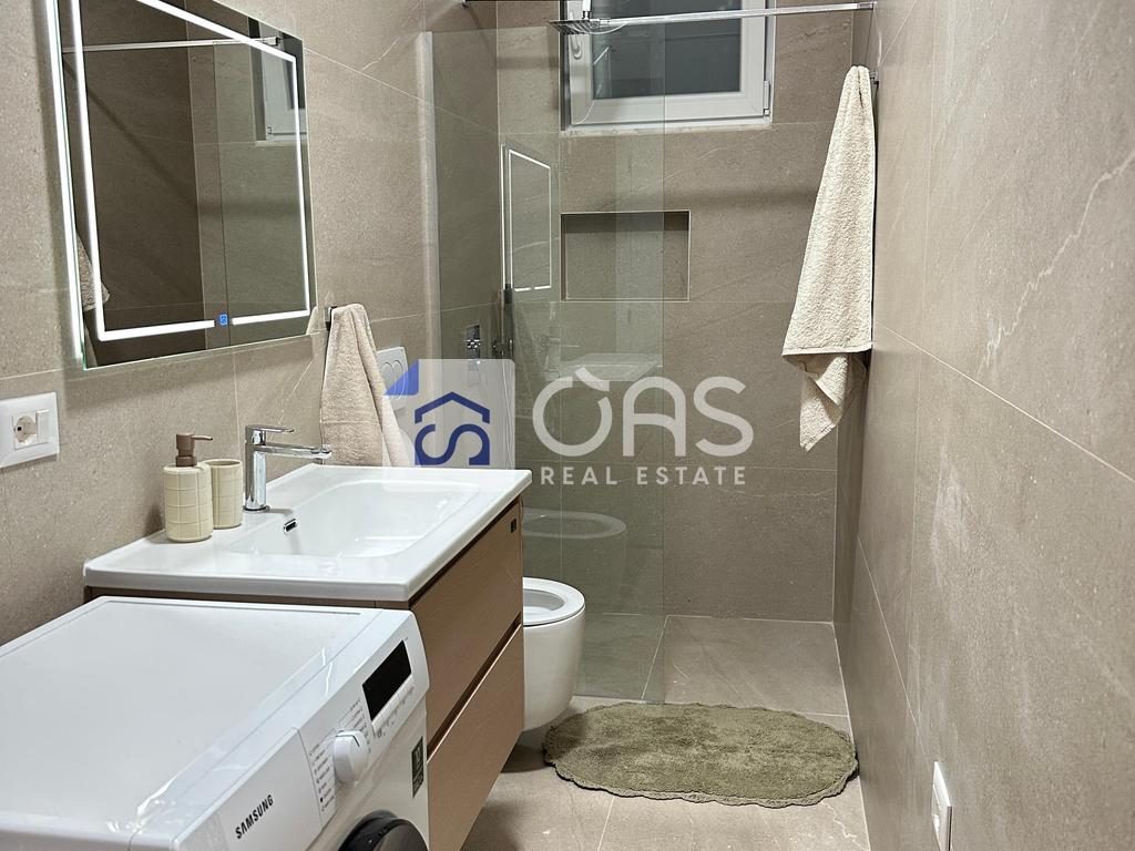 Jepet Apartament me qera 1+1 Ne Porcelan