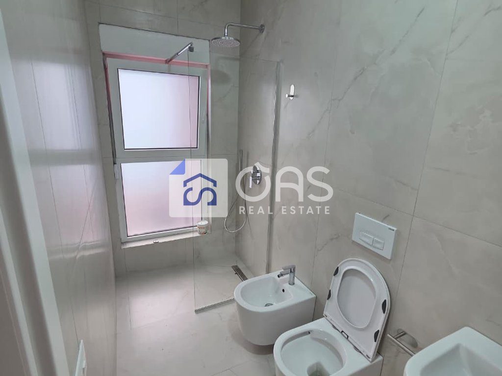 Jepet me qera  apartament 2+1 ne Ali Dem