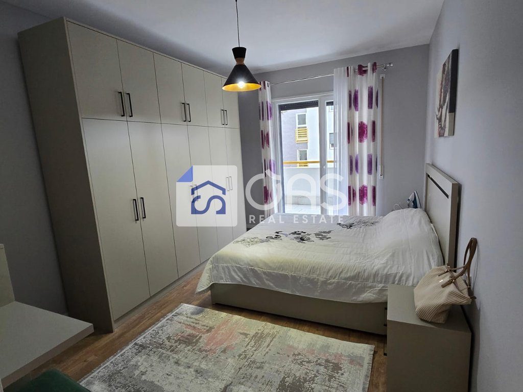 Jepet me qera apartament 1+1+P Laprake  (KOMPLEKSI E 88)