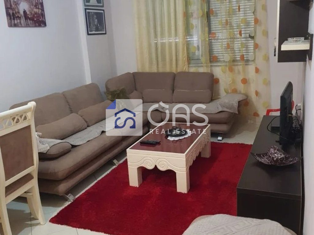 Jepet apartament me qera 2+1 Yzberisht
