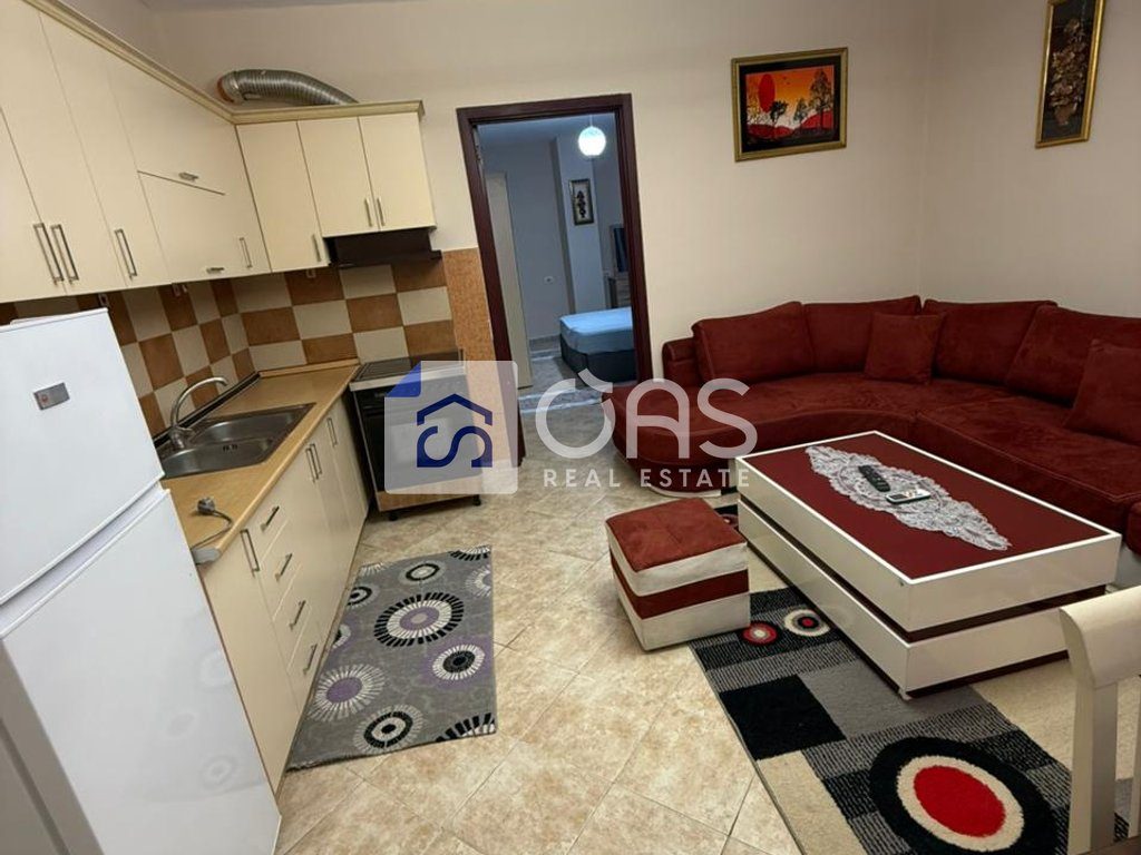 Jepet me qera apartament 2+1 Ne Astir