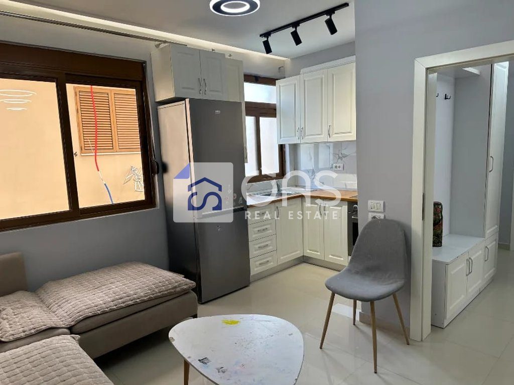 Jepet APARTAMENT me qera 1+1   21 dhjetori