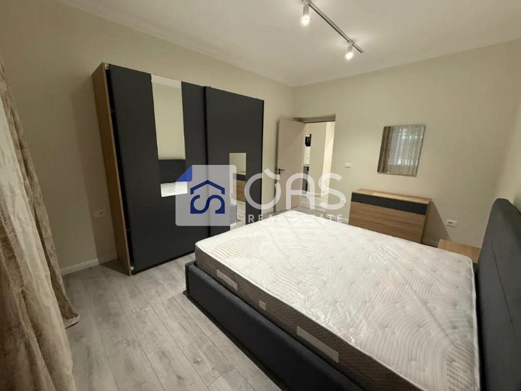 Jepet apartament me qera 2+1 Ne Bllok